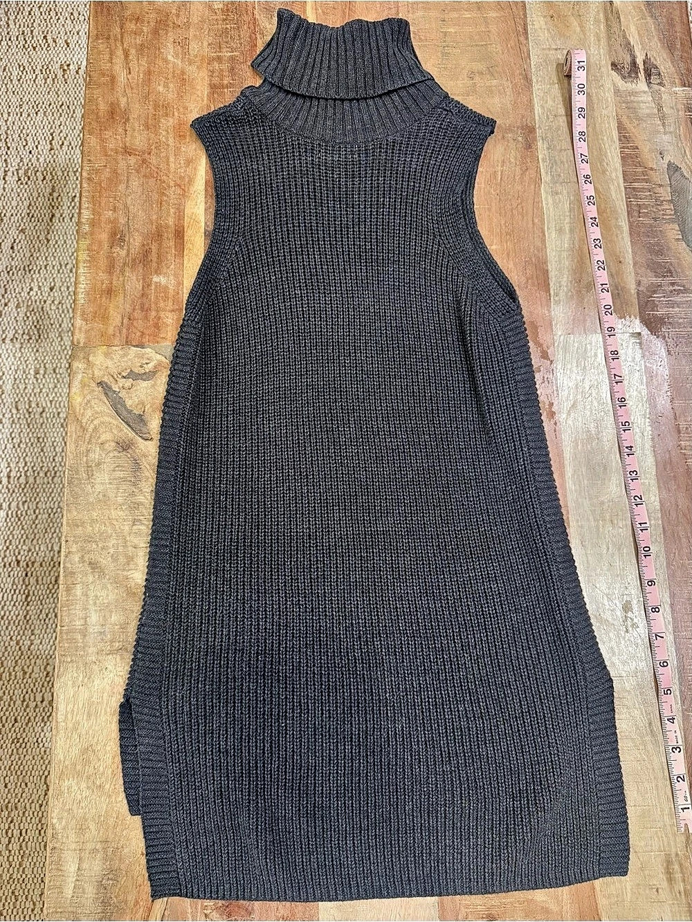 Merona Sleeveless Turtleneck Sweater in Gray Size Small